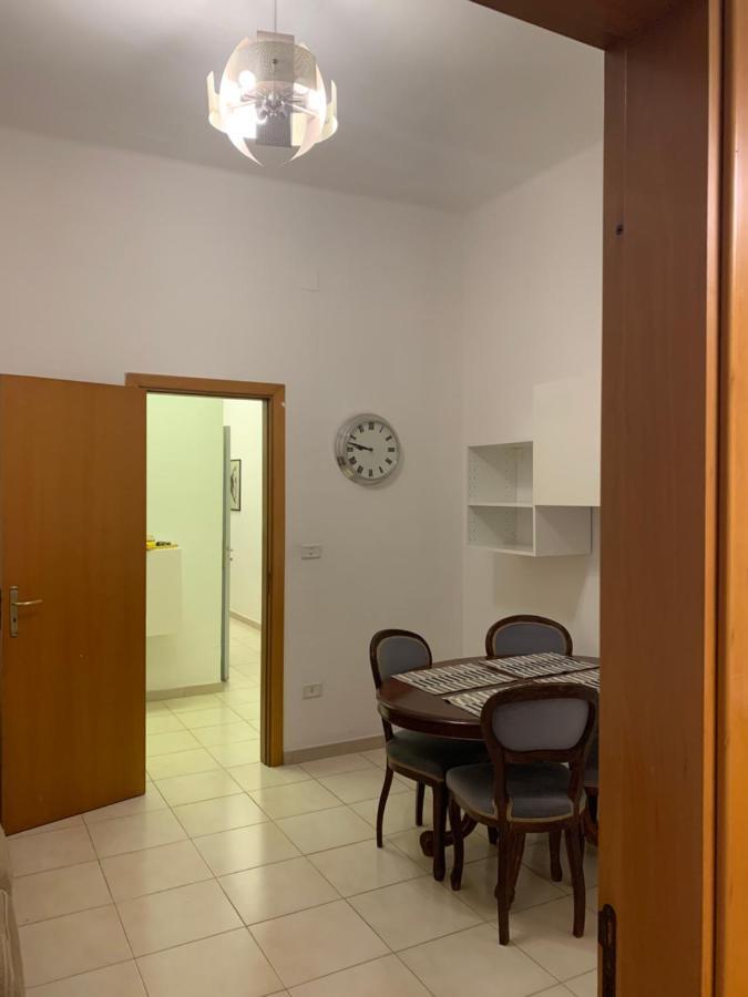 Center Eighty-five Apartment *